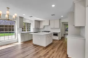 2109 Bay Hill Dr, League City, TX 77573 - Photo 6