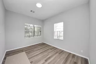 2102 Gray St, Houston, TX 77003 - Photo 18