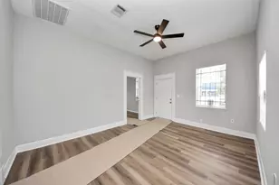 2102 Gray St, Houston, TX 77003 - Photo 24