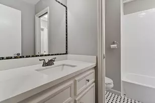 15 River Creek Way, Sugar Land, TX 77478 - Photo 18