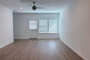 9122 Serene Hvn Dr, Iowa Colony, TX 77583 - Photo 6