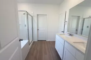 9122 Serene Hvn Dr, Iowa Colony, TX 77583 - Photo 8