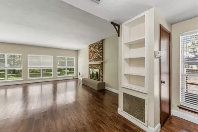 401 Woodmont, Huntsville, TX 77340 - Photo 6