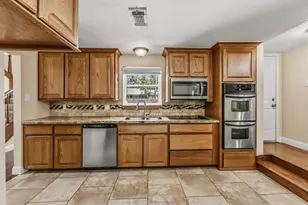 401 Woodmont, Huntsville, TX 77340 - Photo 12