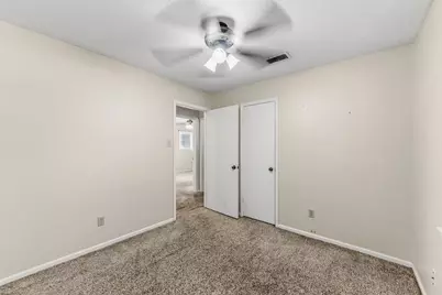 401 Woodmont, Huntsville, TX 77340 - Photo 30