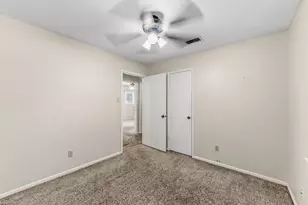 401 Woodmont, Huntsville, TX 77340 - Photo 30