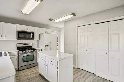 10234 Tablerock Drive, Houston, TX 77064 - Photo 14