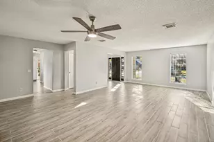 10234 Tablerock Dr, Houston, TX 77064 - Photo 2