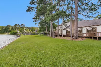 2018 Wickersham Drive, Huntsville, TX 77340 - Photo 26