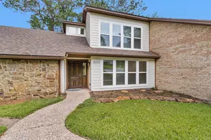 2018 Wickersham Dr, Huntsville, TX 77340 - Photo 2