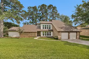 2018 Wickersham Dr, Huntsville, TX 77340 - Photo 1
