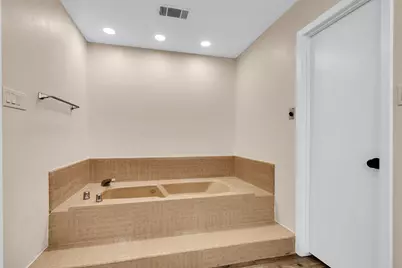 2018 Wickersham Drive, Huntsville, TX 77340 - Photo 14