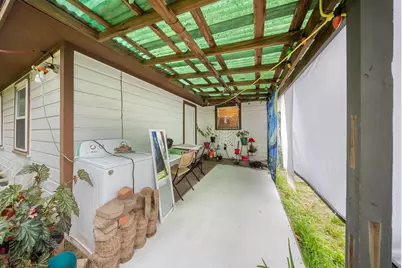 9215 Linda Vista Rd, Houston, TX 77078 - Photo 18