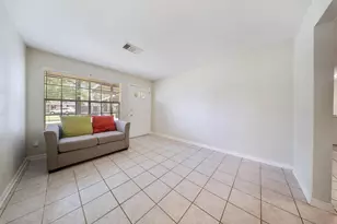 9215 Linda Vista Rd, Houston, TX 77078 - Photo 6