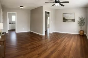 1208 7th Ave N, Texas City, TX 77590 - Photo 6