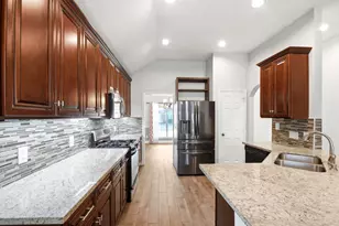2514 Spring Dusk Ln, Spring, TX 77373 - Photo 8