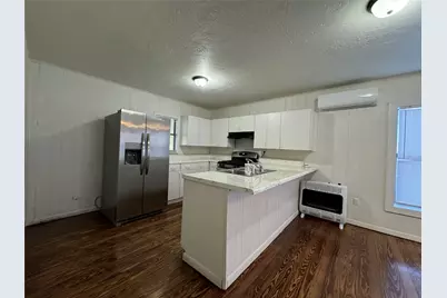 100 N Barnard Street, Livingston, TX 77351 - Photo 4