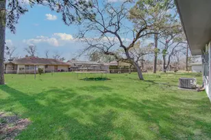 7630 Yoe St, Houston, TX 77016 - Photo 26