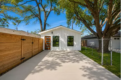 4218 T C Jester Blvd, Houston, TX 77018 - Photo 22