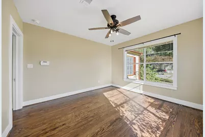 305 E Hilburn Street, Bellville, TX 77418 - Photo 20
