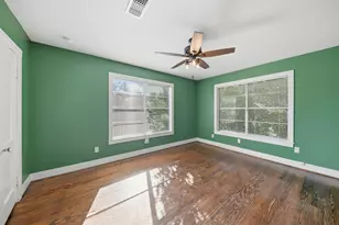 305 E Hilburn St, Bellville, TX 77418 - Photo 24