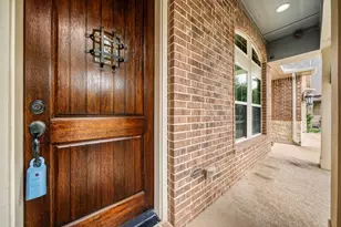 30634 Indigo Falls Dr, Brookshire, TX 77423 - Photo 4