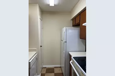 12500 Sandpiper Drive #48, Houston, TX 77035 - Photo 8