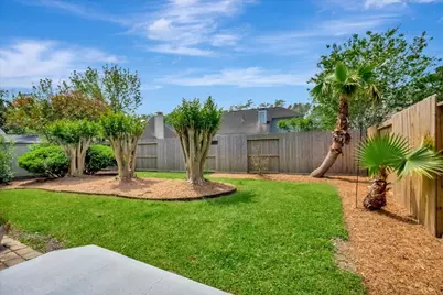 14010 Hazel Ridge Court, Houston, TX 77062 - Photo 34