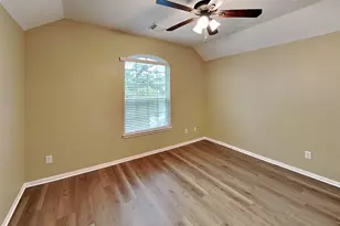 5718 Emerald Brook Ln, League City, TX 77573 - Photo 14