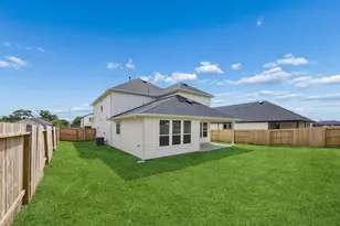 310 Ruby Frd Dr, Cove, TX 77523 - Photo 34
