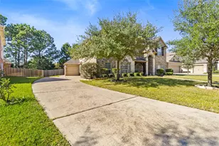 2446 W Bramlet Dr, Conroe, TX 77304 - Photo 2