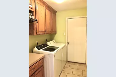 106 Stony Point Court, Clute, TX 77531 - Photo 16