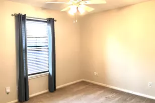 106 Stony Point Ct, Clute, TX 77531 - Photo 10