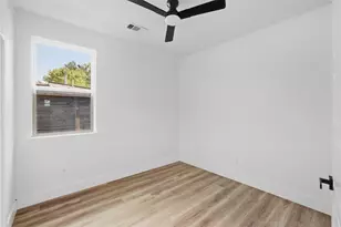250 Georgia St, Houston, TX 77029 - Photo 12