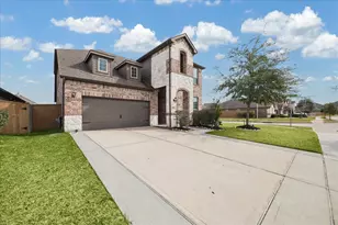 15430 Paxton Woods Dr, Humble, TX 77346 - Photo 2