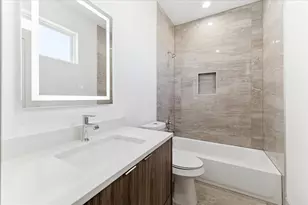 1605 Utah St, Houston, TX 77007 - Photo 12