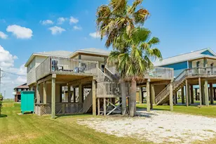 507 Point Lookout, Surfside Beach, TX 77541 - Photo 2
