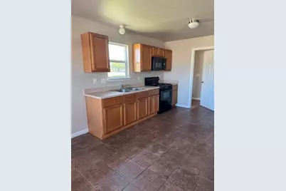 104 Main Hwy 90 W, Ames, TX 77575 - Photo 8
