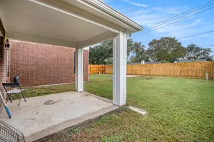 3811 Misty Falls Ln, Friendswood, TX 77546 - Photo 22