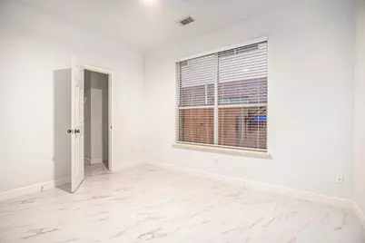 3811 Misty Falls Lane, Friendswood, TX 77546 - Photo 18