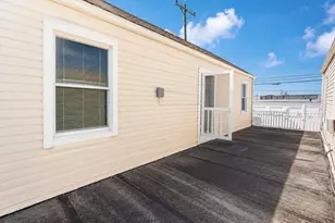 4114 Ave S 1/2, Galveston, TX 77550 - Photo 4