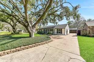 9623 Val Verde St, Houston, TX 77063 - Photo 26