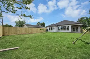 216 W Curtis Ave, Pasadena, TX 77502 - Photo 44