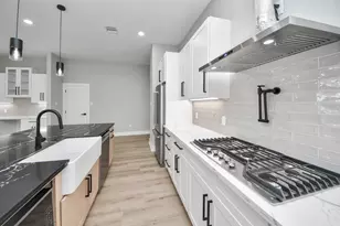 216 W Curtis Ave, Pasadena, TX 77502 - Photo 16