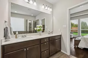 13835 Arbor Meadows Ln, Pearland, TX 77584 - Photo 18
