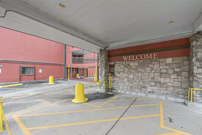 1025 Swanson Street #212, Houston, TX 77030 - Photo 2