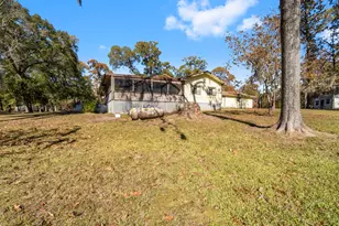 711 May Dr, Onalaska, TX 77360 - Photo 36