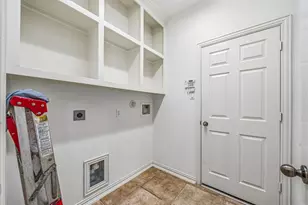 14427 Manorbier Ln, Sugar Land, TX 77498 - Photo 10