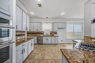 14427 Manorbier Lane, Sugar Land, TX 77498 - Photo 16