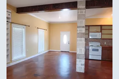 9500 Mayfield Avenue #E, Shiro, TX 77876 - Photo 10
